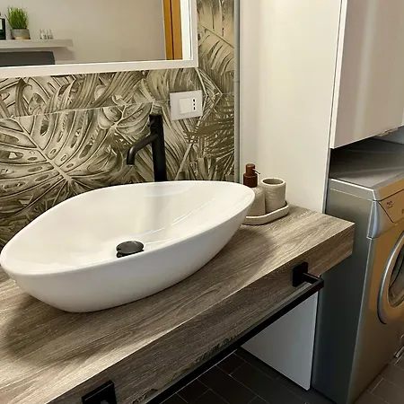 Aparthotel Santhry House 4*